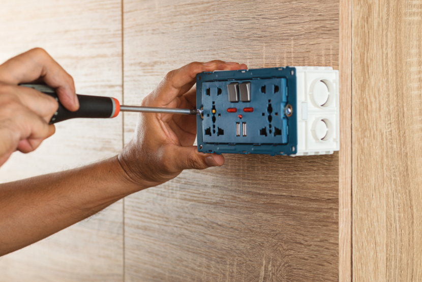 You are currently viewing How to Install an Outlet Plug: A Step-by-Step Guide for Homeowners